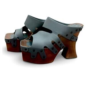 UGG + Eckhaus Latta Squid Women's blue Leather Platform Sandals, Size 10 NWOB